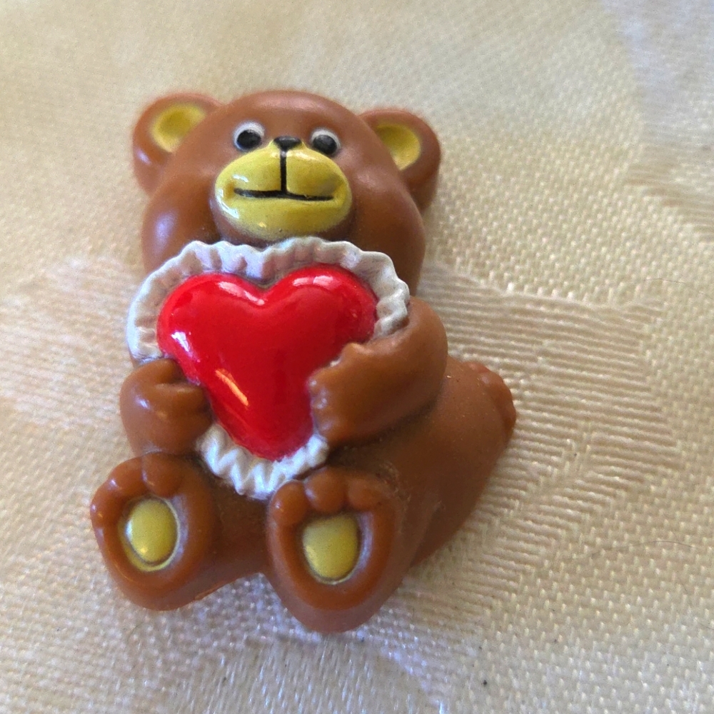 Vintage Russ Brand Valentine Bear pin